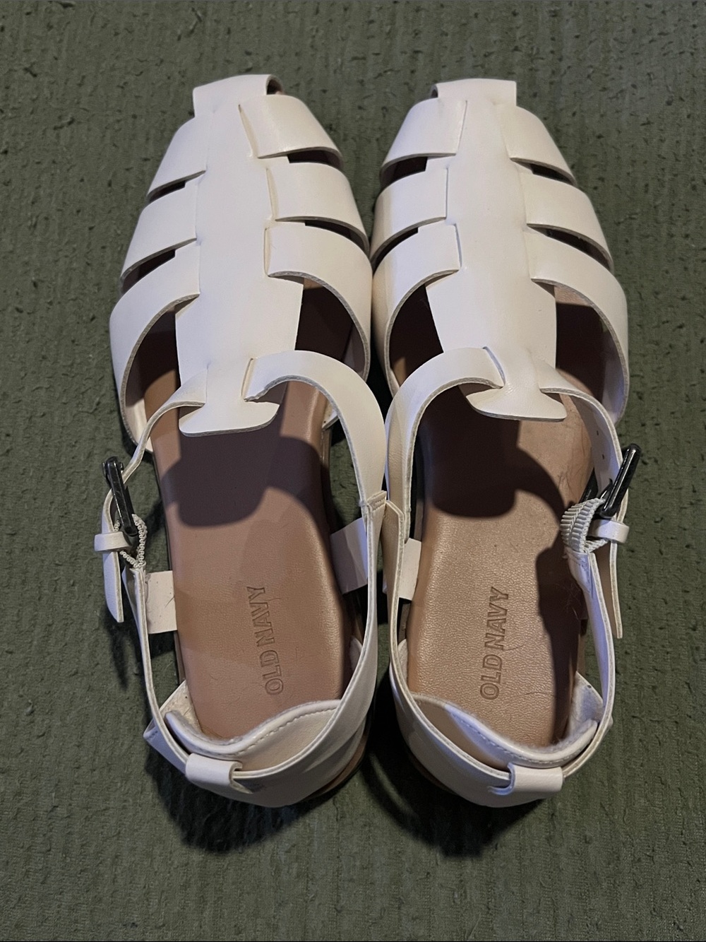 Old Navy White Women's Strappy Fisherman Sandals